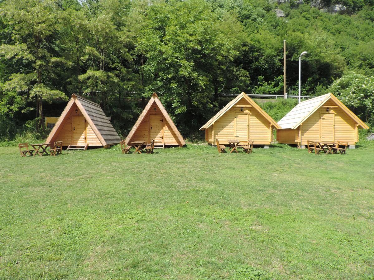Camp Vrbas Rekavice