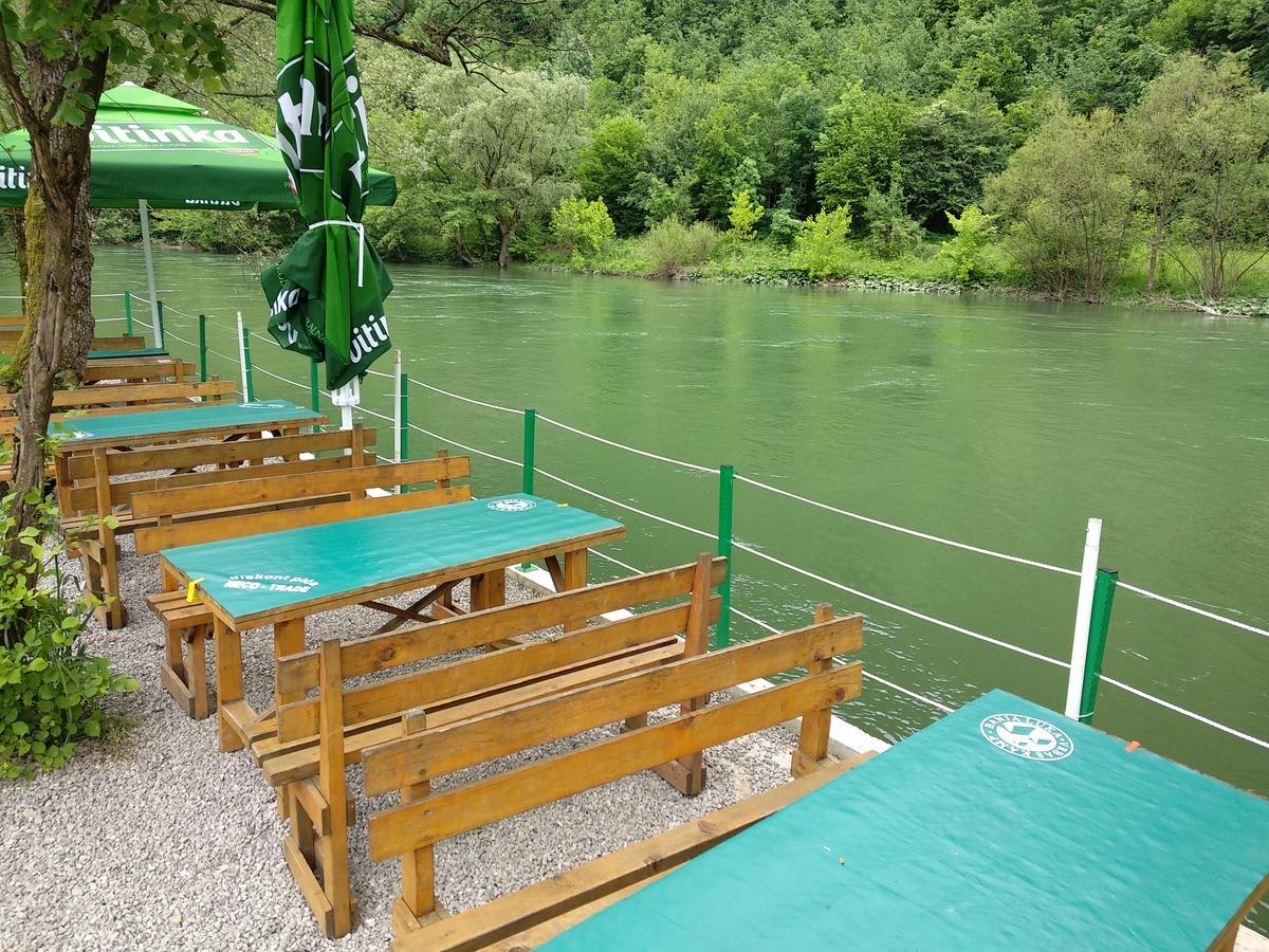 Camp Vrbas * Rekavice
